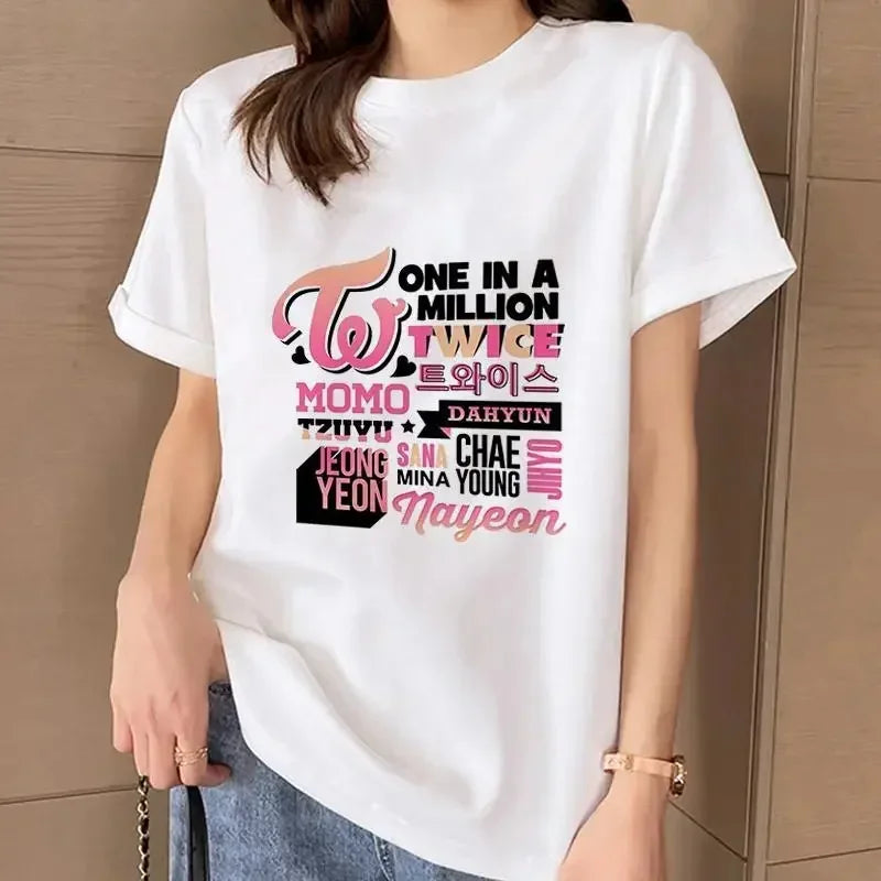 TWICE Fashion T-shirt Women Kpop Summer Short Sleeve Tee Korean Harajuku Aesthetic Cartoon Letter Printed Streetwear Y2k T-shirt